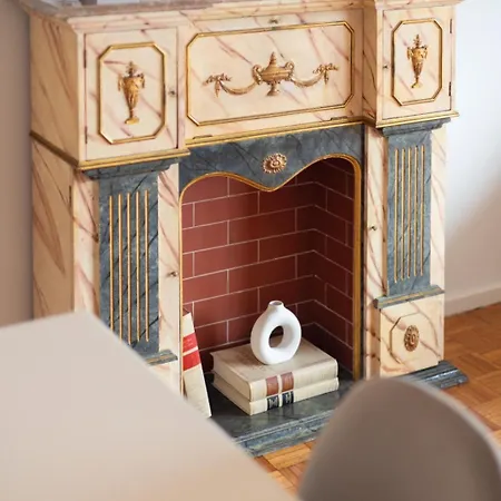 Front Av Dos Banhos アパート *