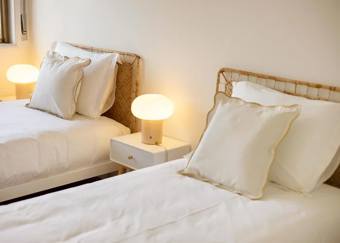 公寓 Front Av Dos Banhos 波瓦－迪瓦尔津