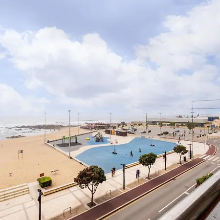 Front Av Dos Banhos Lejlighed