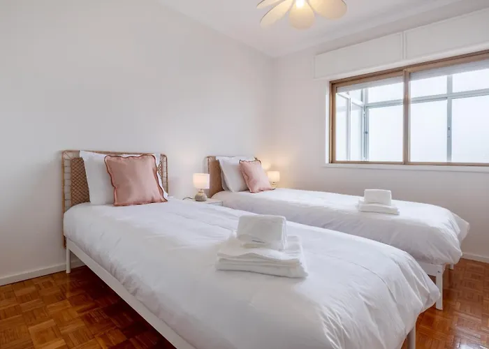 Appartamento Front Av Dos Banhos